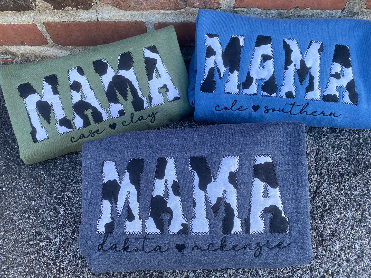 Applique Sweatshirt - Late April Ship